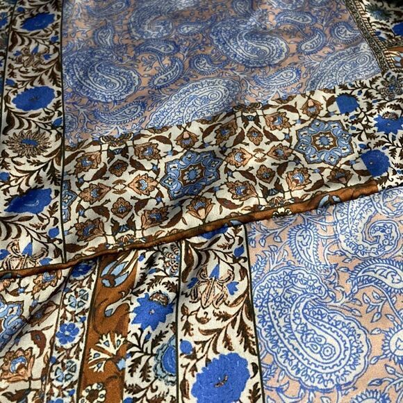 dRA Los Angeles Oversized Floral & Paisley Button Up size M - Picture 4 of 9